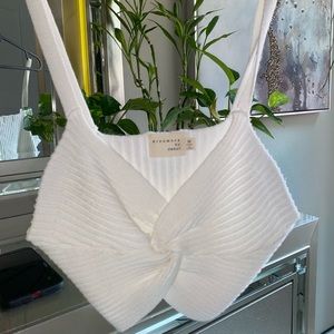 Super cute crop top , never worn